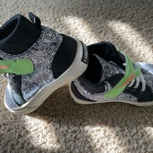 Toddler shoes